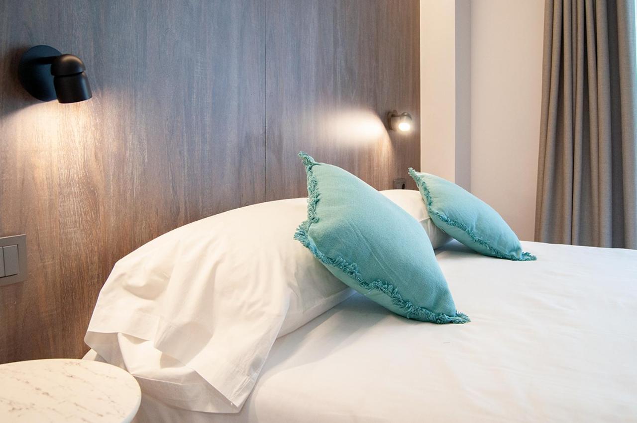 סנטה פולה Hotel Quatre Llunes מראה חיצוני תמונה