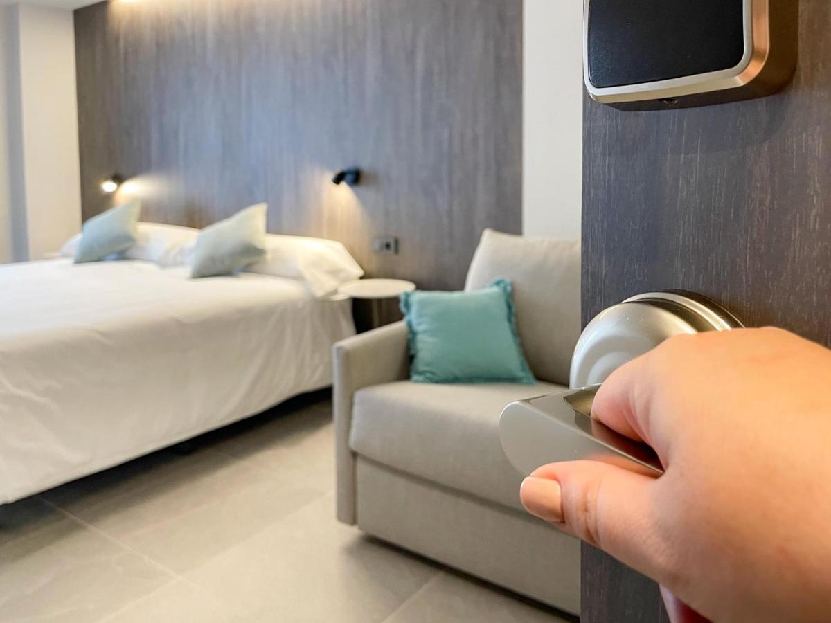 סנטה פולה Hotel Quatre Llunes מראה חיצוני תמונה