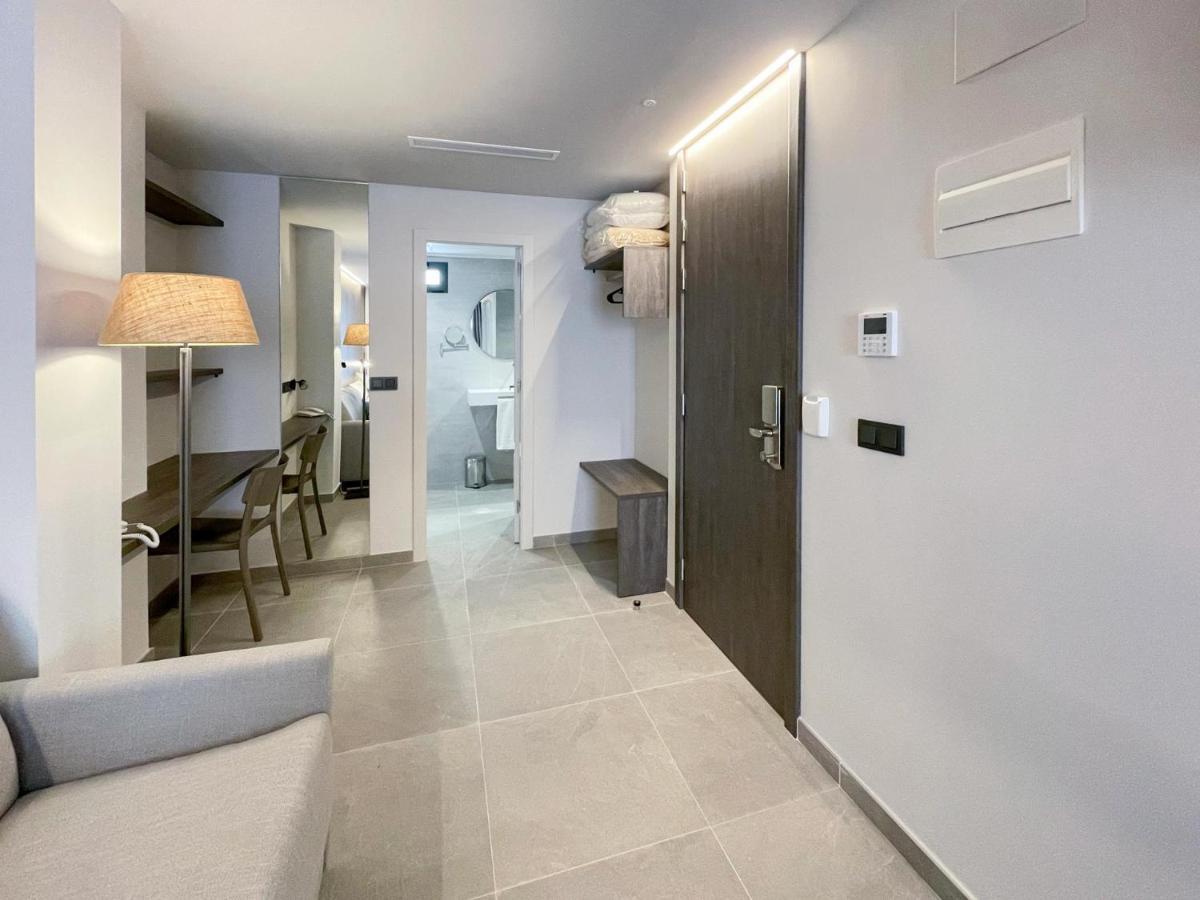 סנטה פולה Hotel Quatre Llunes מראה חיצוני תמונה