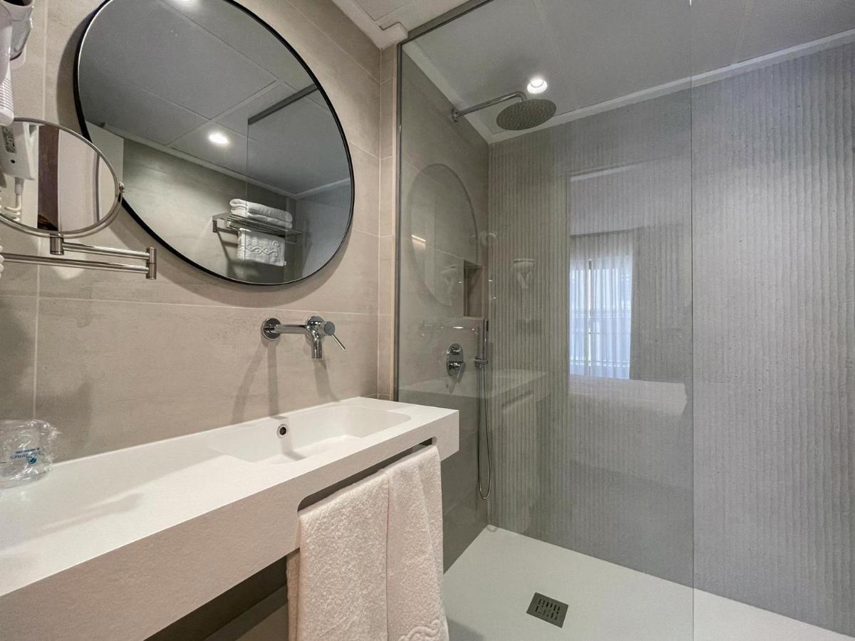 סנטה פולה Hotel Quatre Llunes מראה חיצוני תמונה